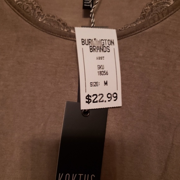 Tunic - Picture 2 of 3